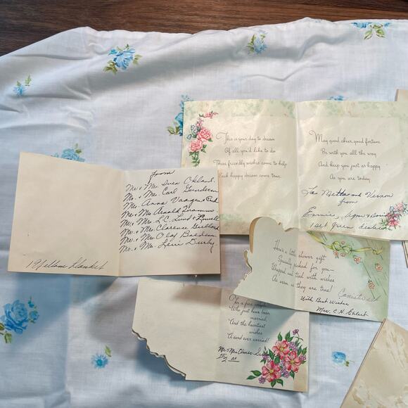 Lot of Kitsch Shower Cards and Wedding Cards - Picture 8 of 12